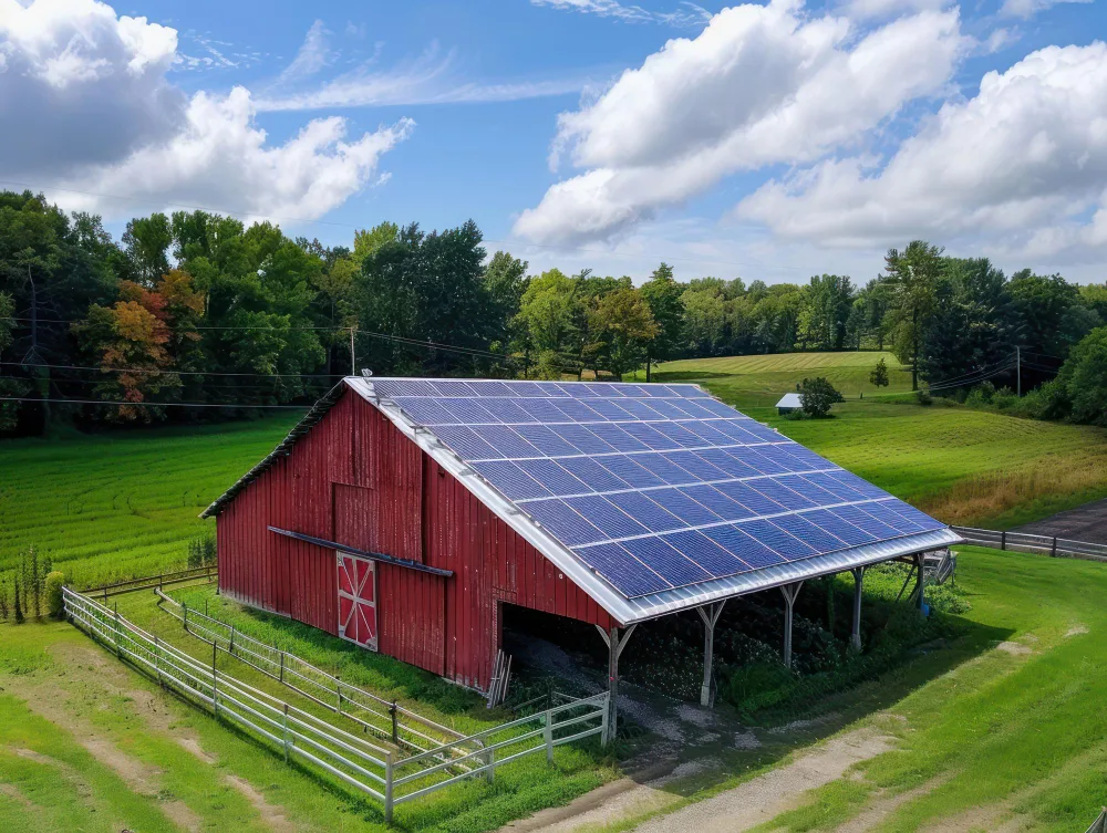 Panouri solare casă la țară